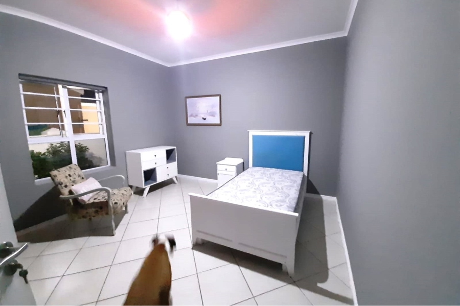 To Let 1 Bedroom Property for Rent in Country Club Western Cape